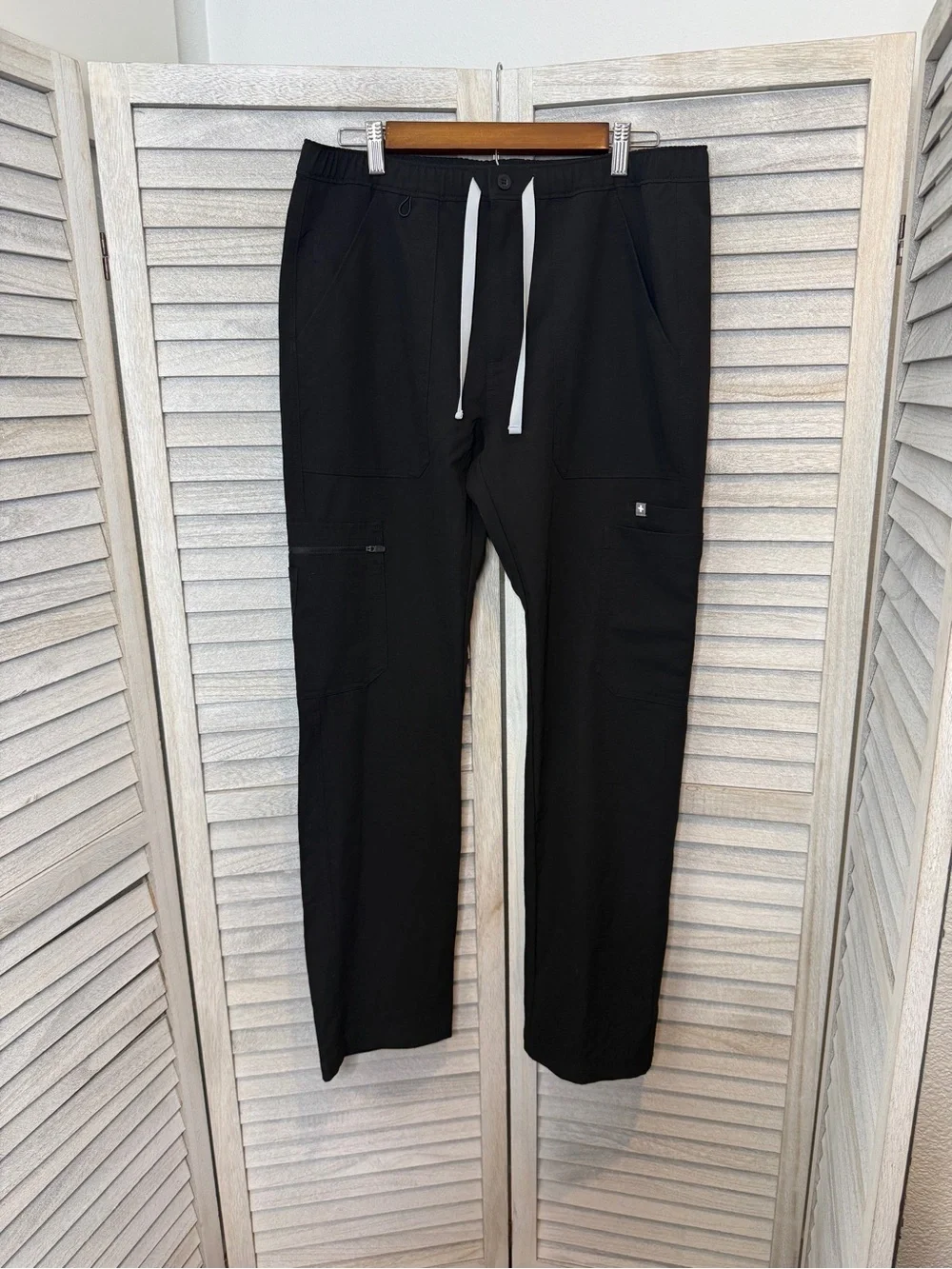 Figs Cairo Straight Leg Mens Black Scrub Pants Size M